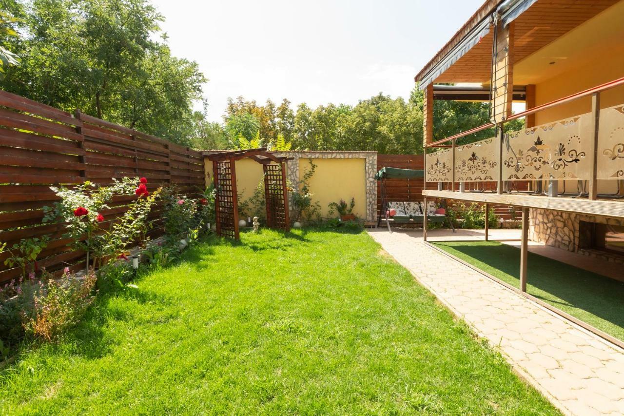 Rosiem House Hotel Текиргьол Екстериор снимка