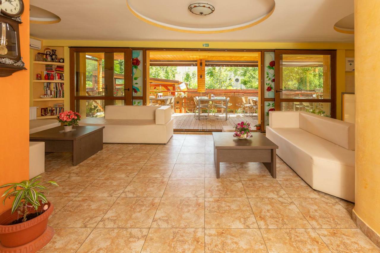 Rosiem House Hotel Текиргьол Екстериор снимка